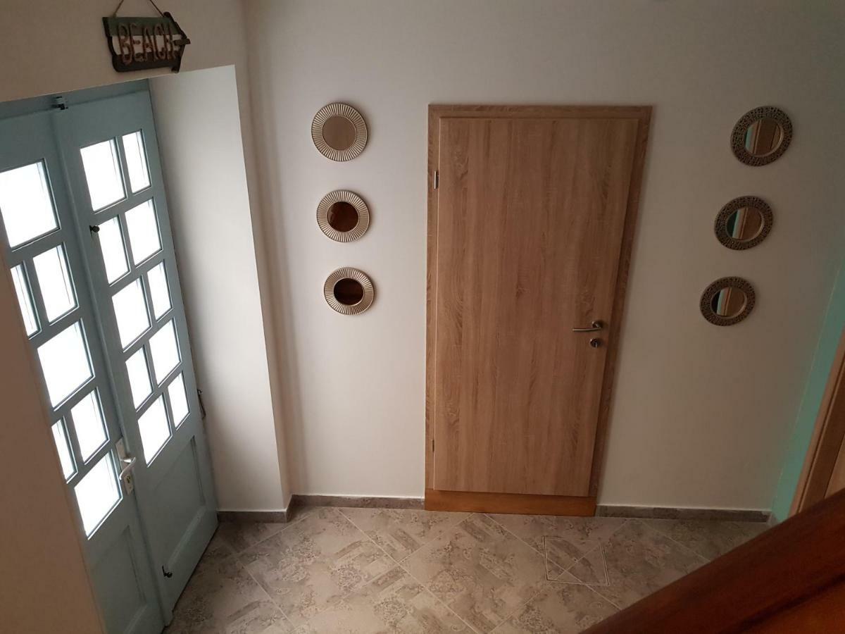 Piraneska Hotel Bagian luar foto