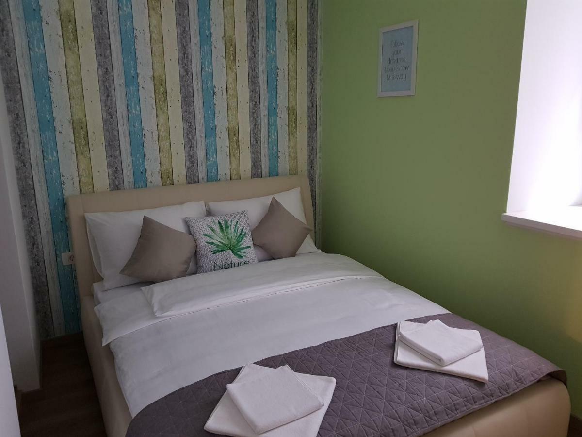 Piraneska Hotel Bagian luar foto